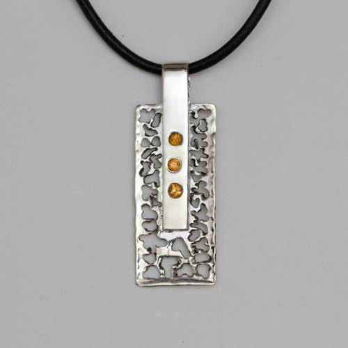 Gypsy-Flush Style Stone Setting
